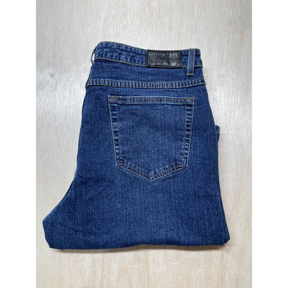 Mossimo Supply Co Dark Blue Wash Bootcut Womens‎ Jeans Size 14 Approx 34x31